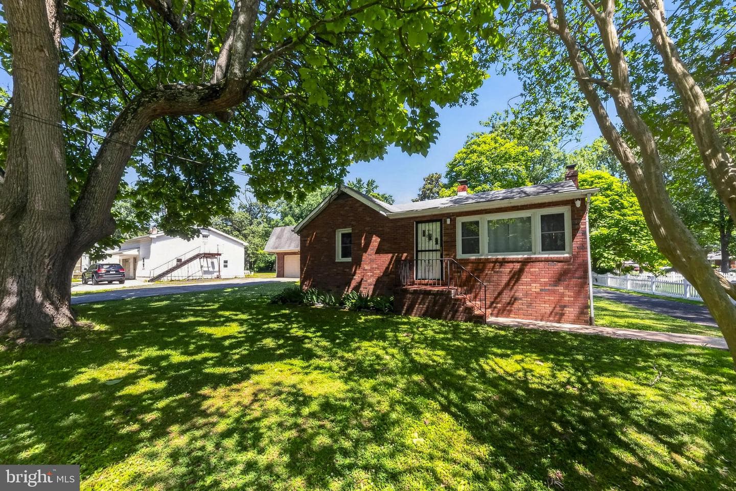 2021 Holly Neck, Baltimore