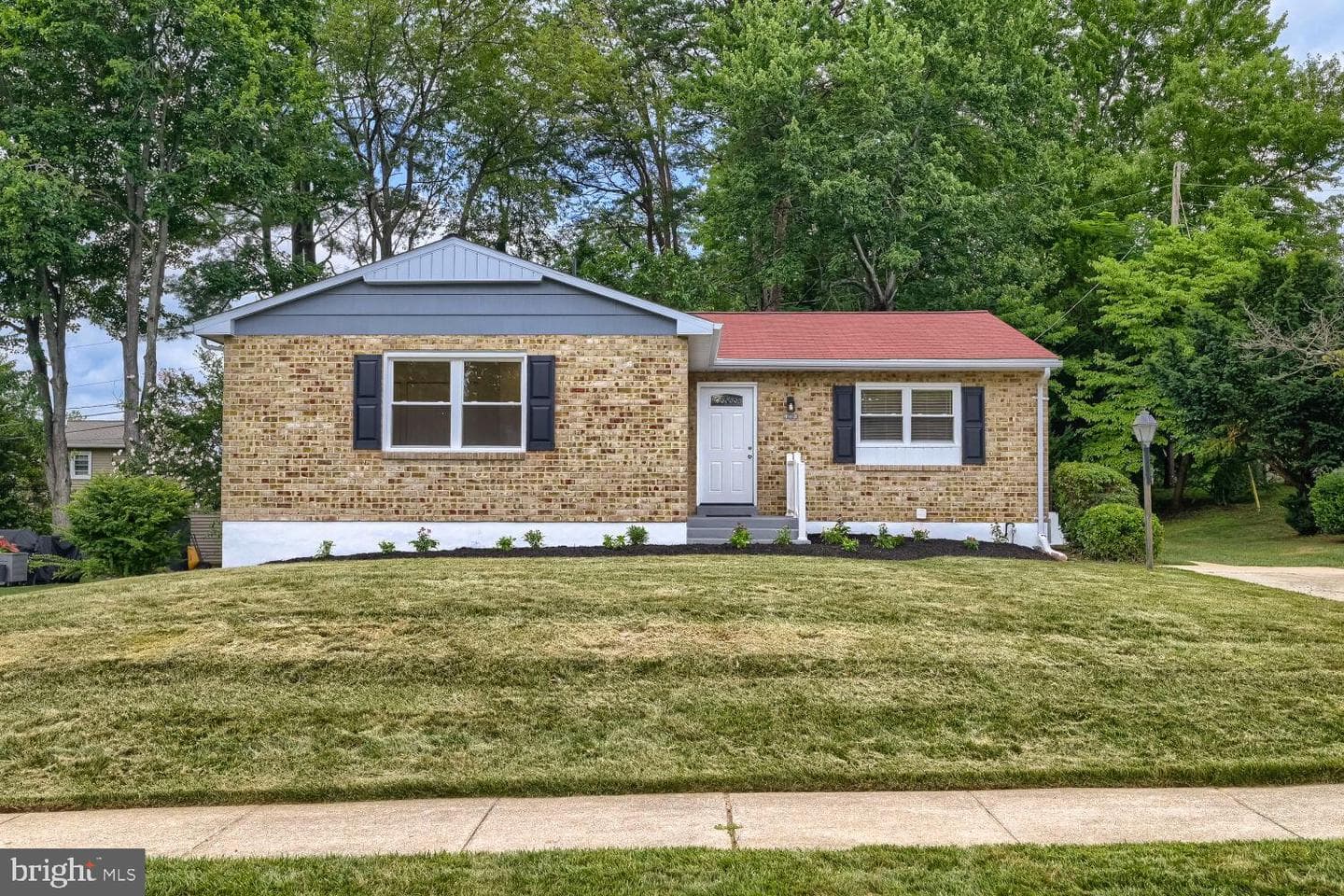 113 Danbury Road photo 1
