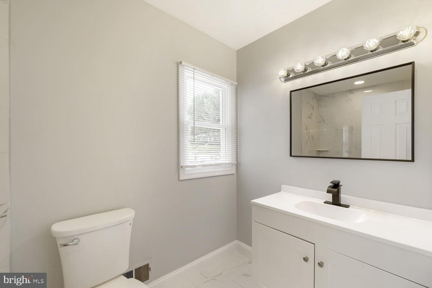 113 Danbury Road photo 18