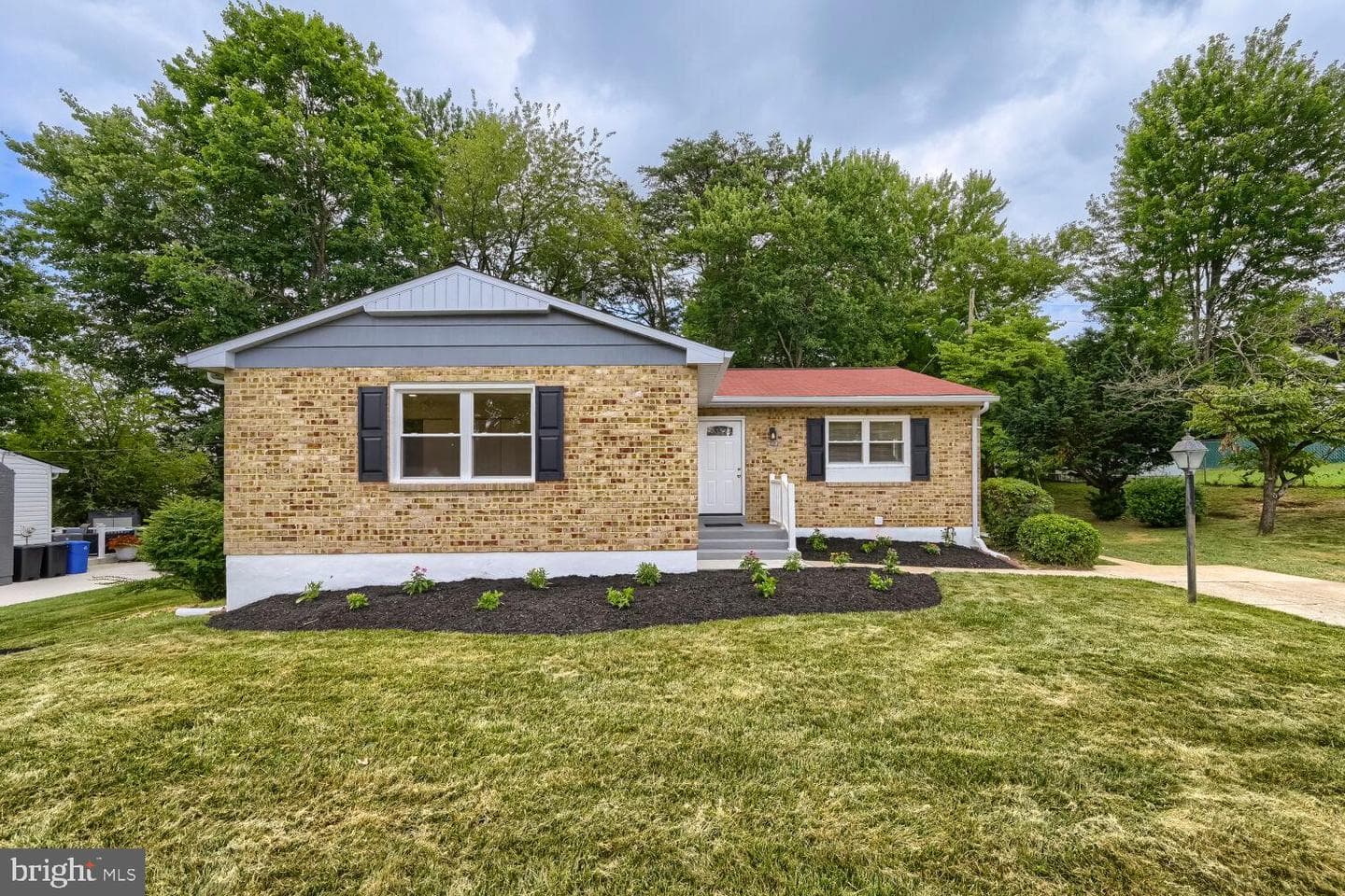 113 Danbury Road photo 2