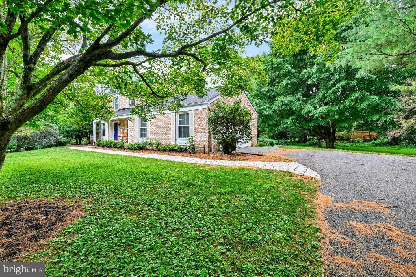 14210 Greencroft Lane photo 4