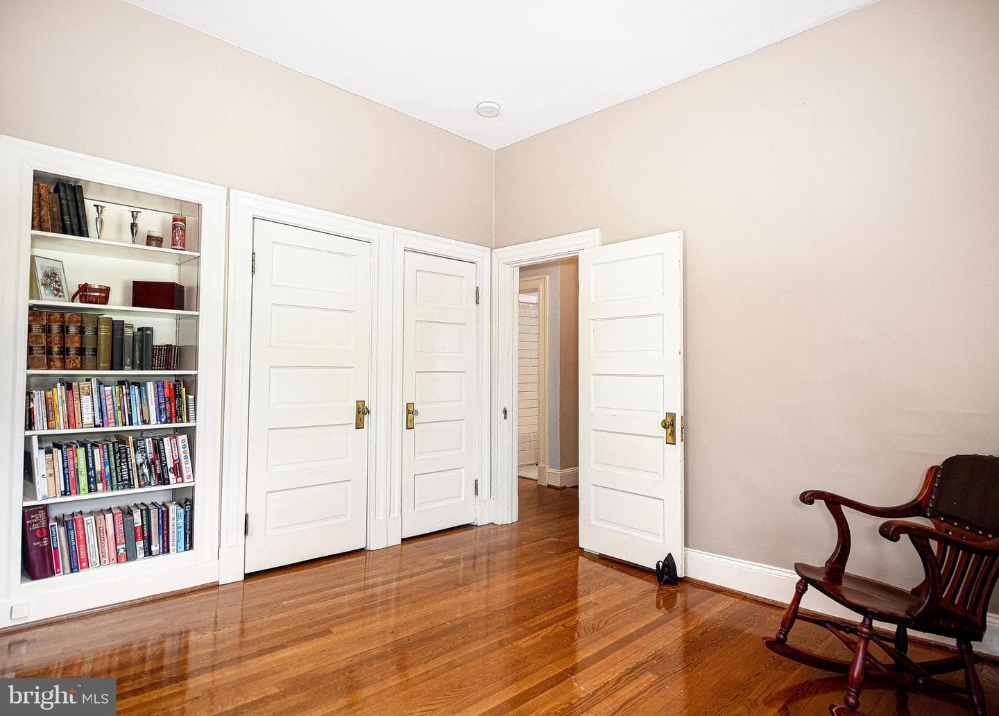 1014 Windsor Road photo 24