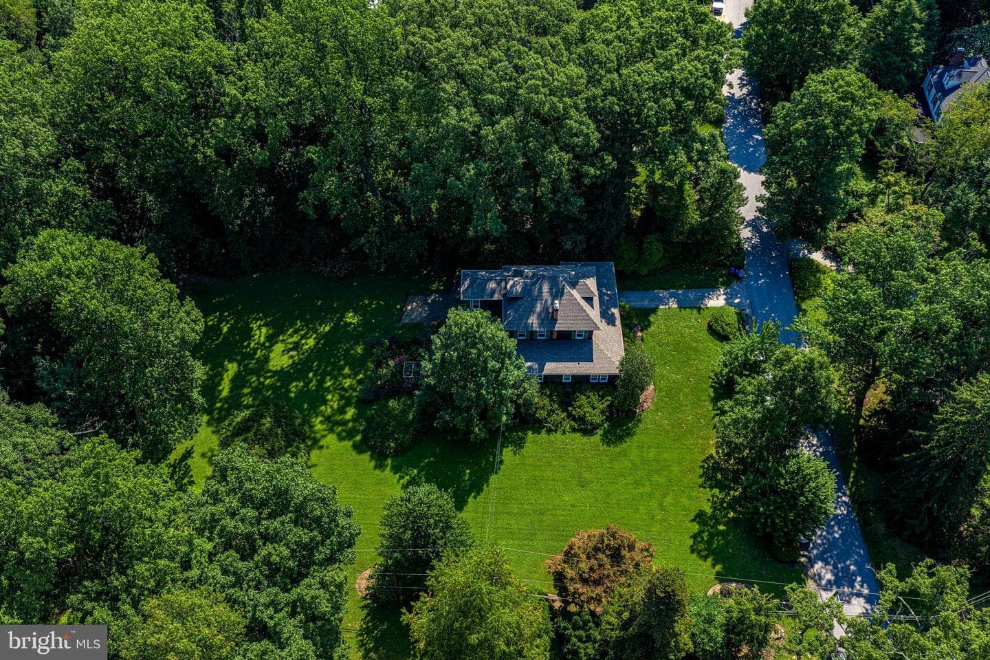1014 Windsor Road photo 48
