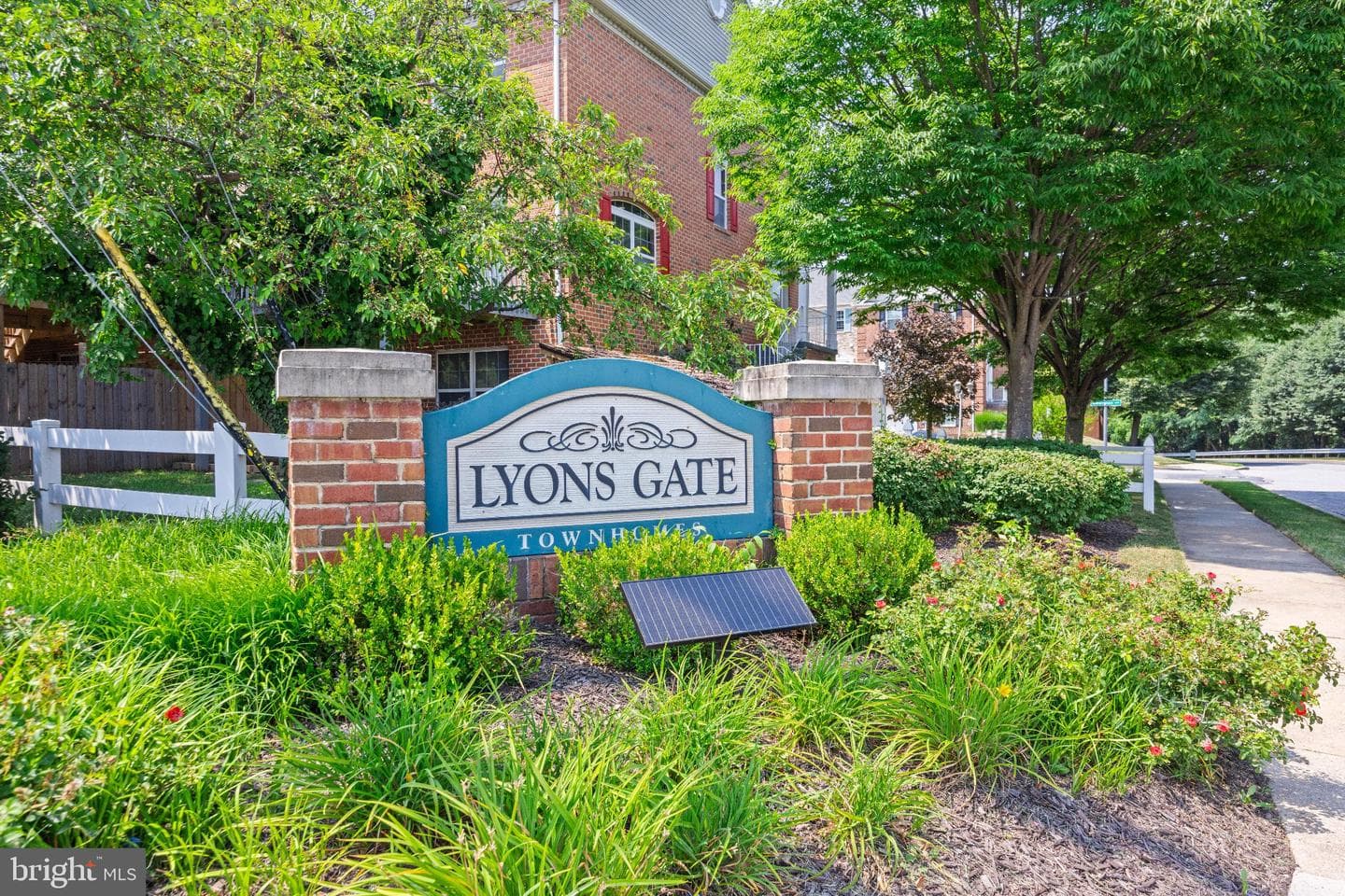9406 Georgian Way photo 40