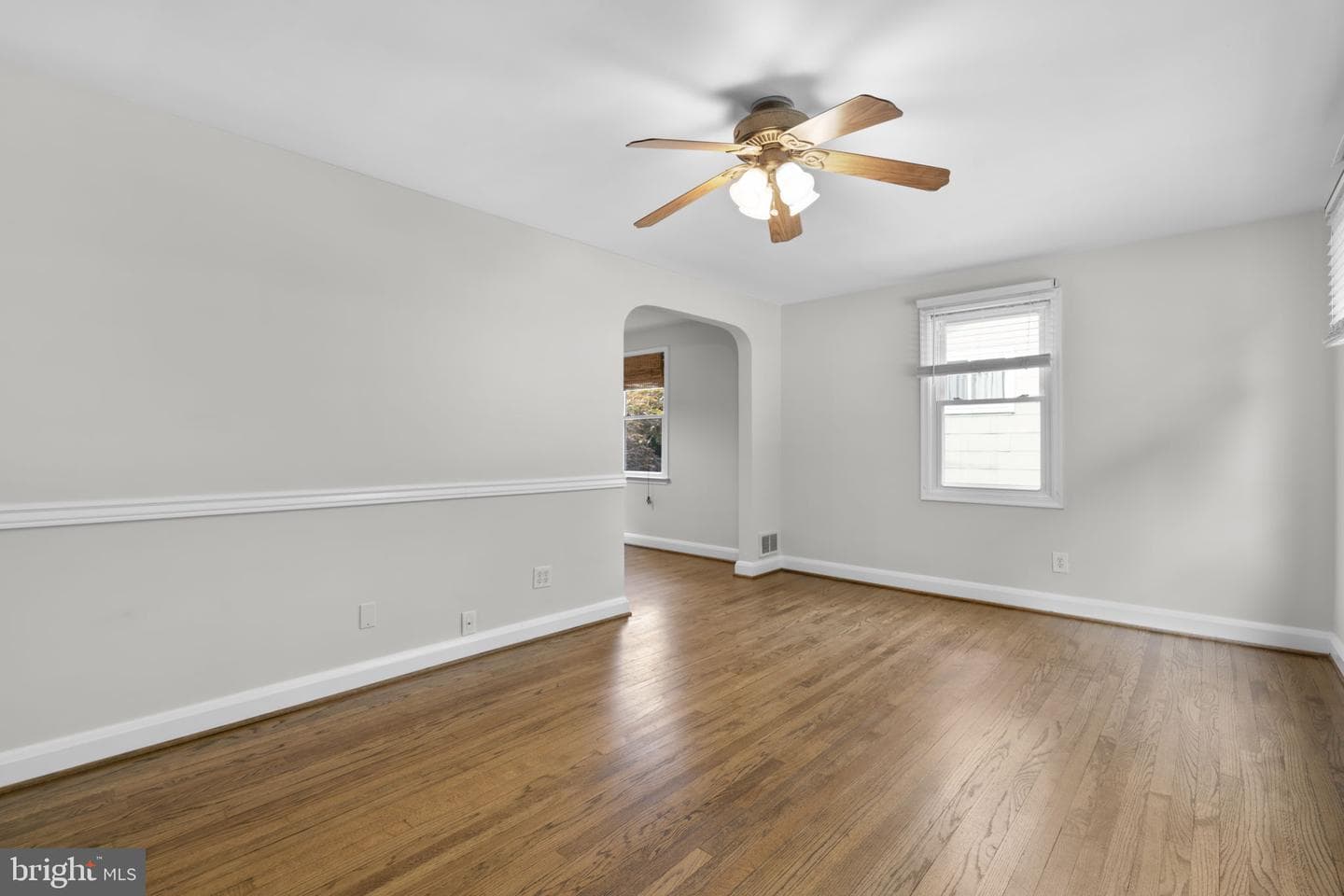 907 Woodsdale Road photo 5