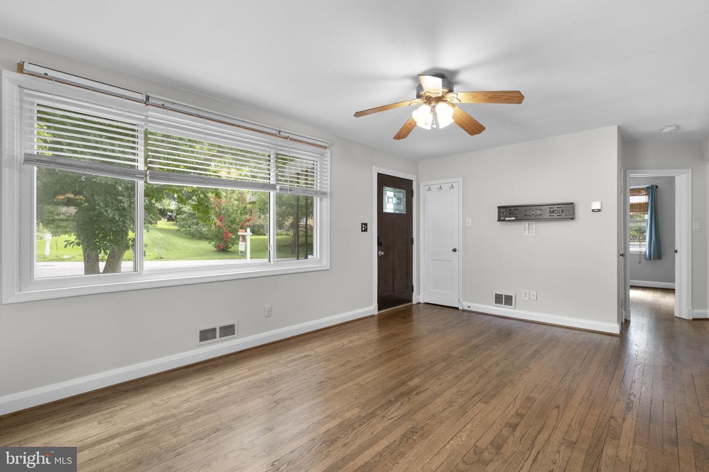 907 Woodsdale Road photo 7