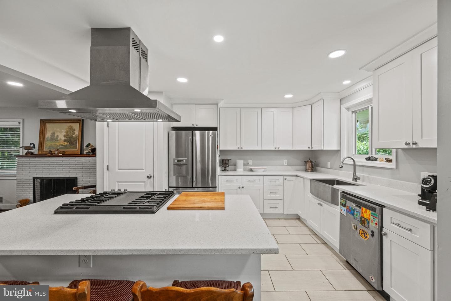 803 Joppa Road W photo 12