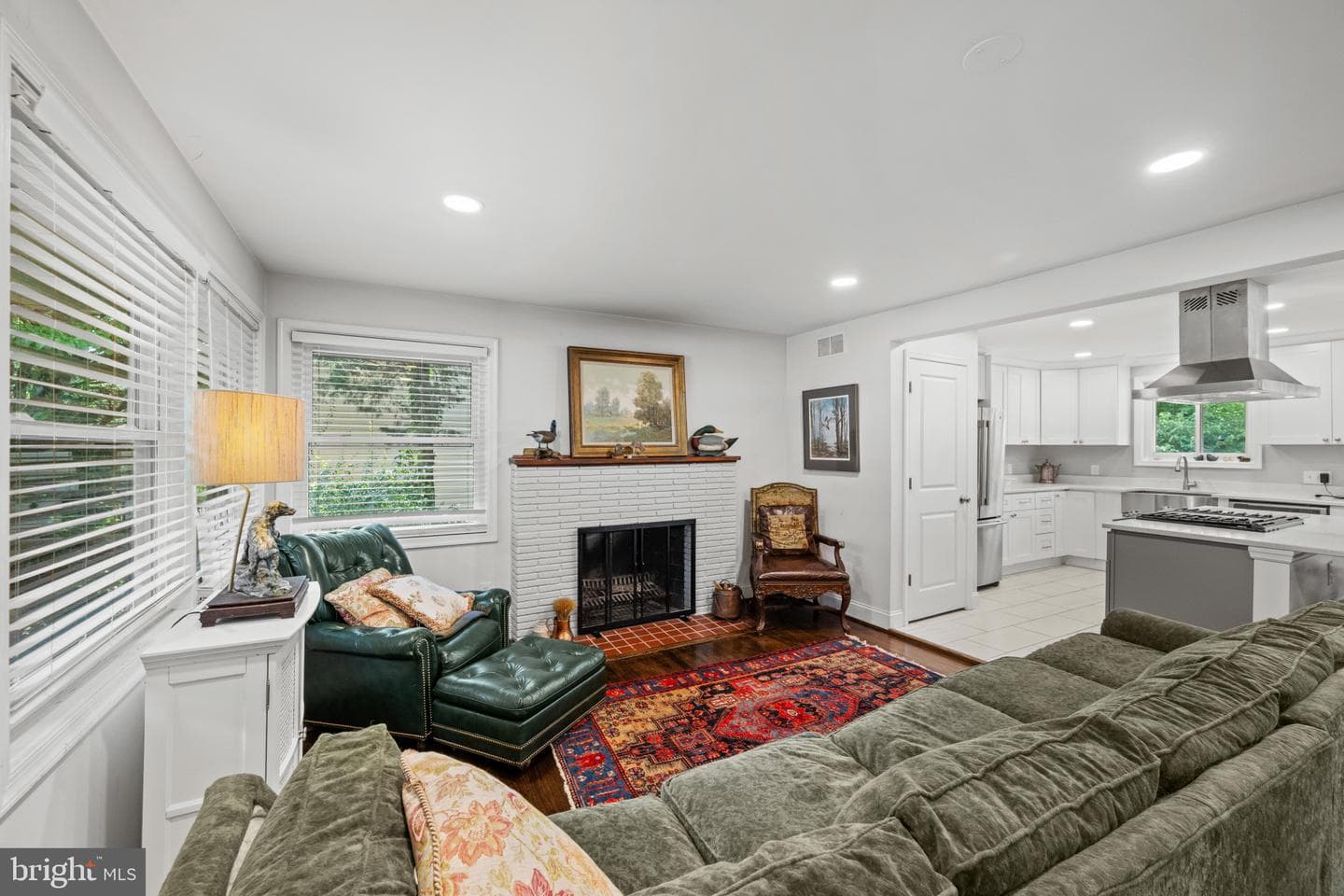 803 Joppa Road W photo 15