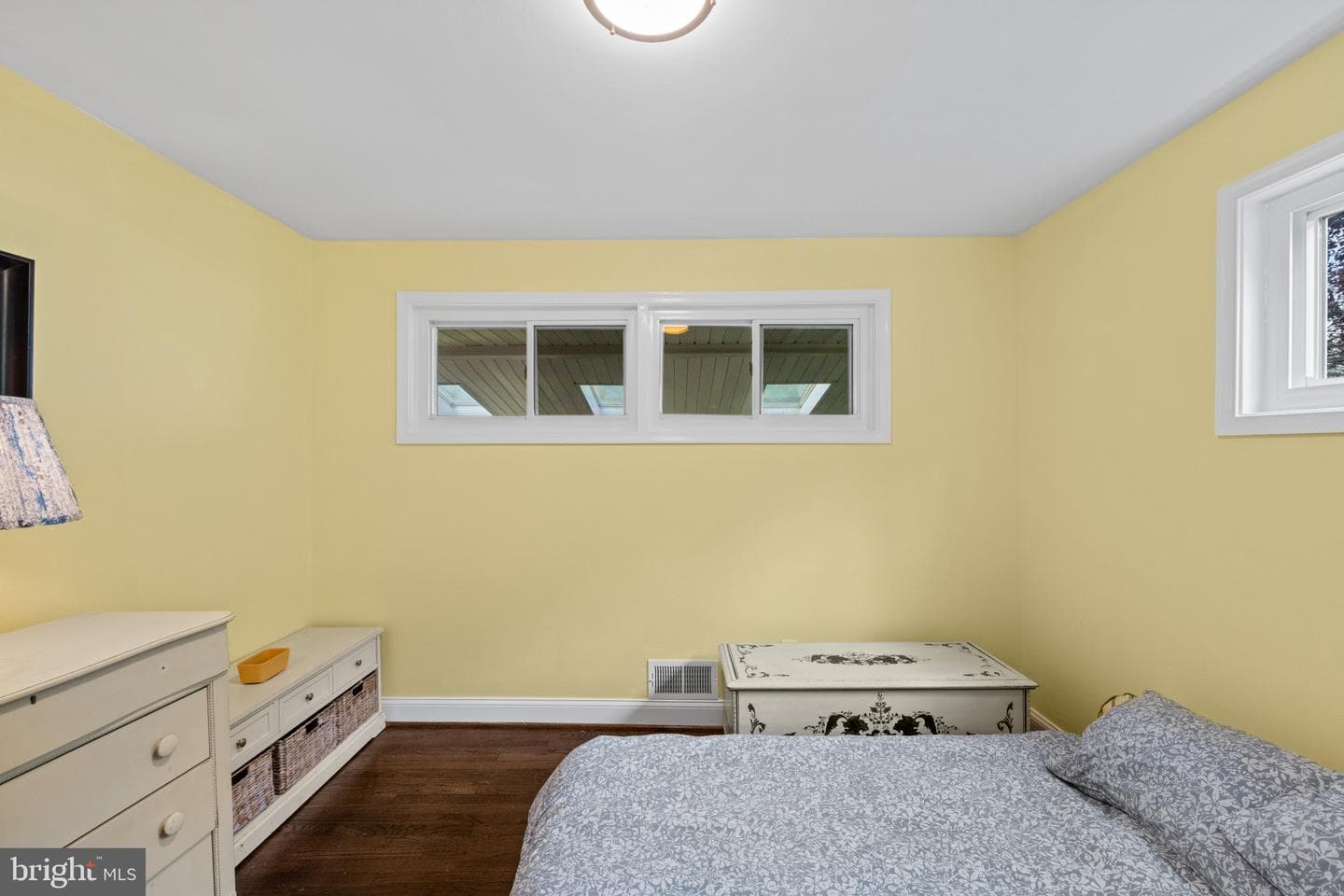 803 Joppa Road W photo 25