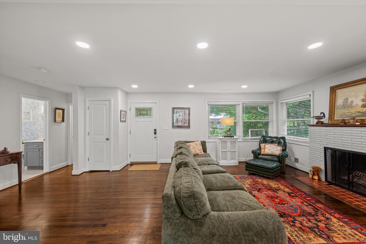 803 Joppa Road W photo 8