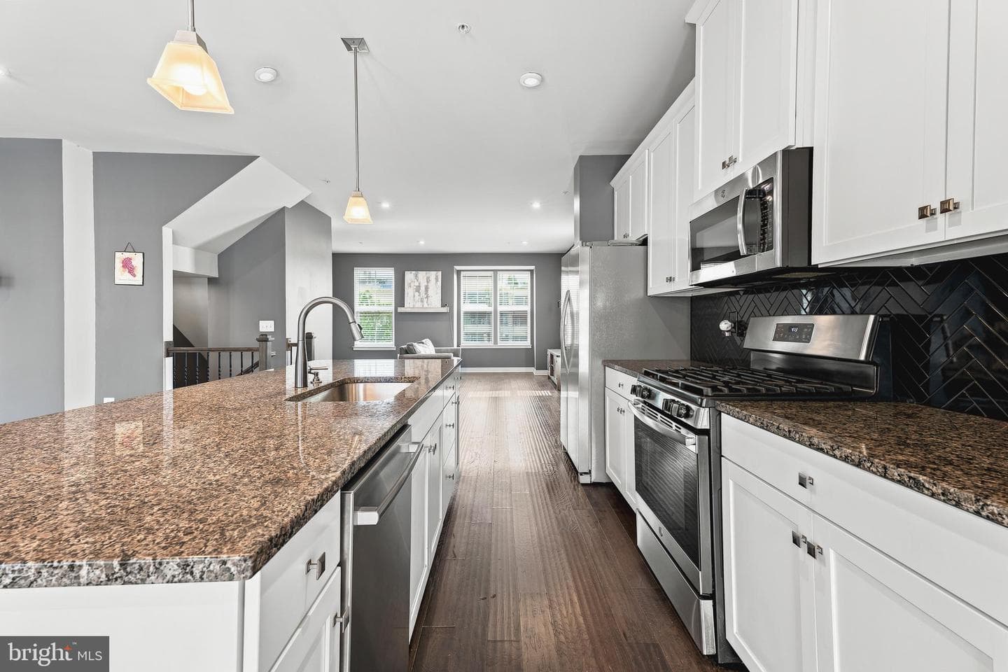 6300 Osterley Street photo 21
