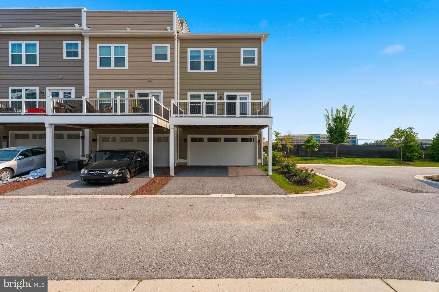 6300 Osterley Street photo 42