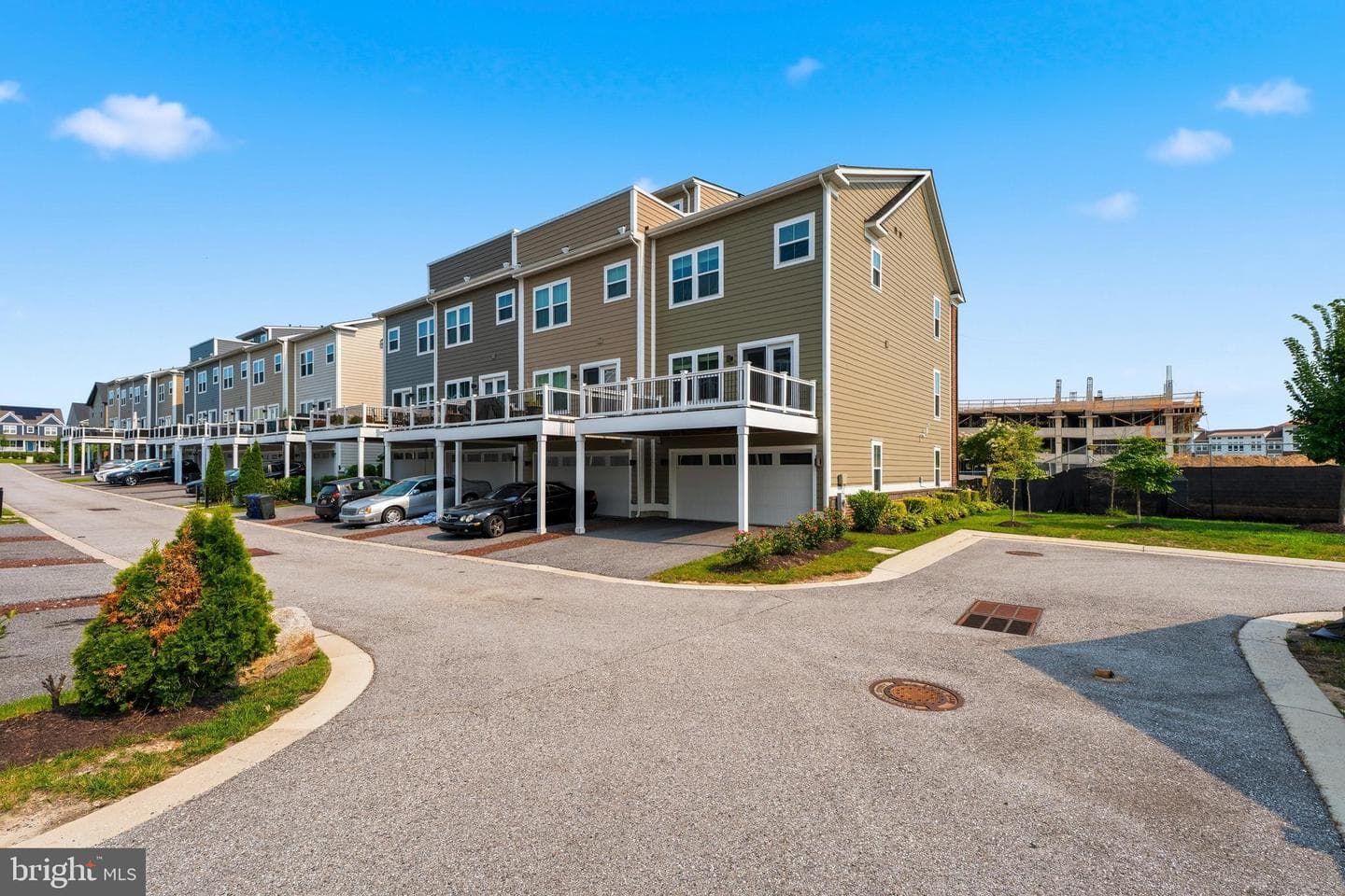 6300 Osterley Street photo 43