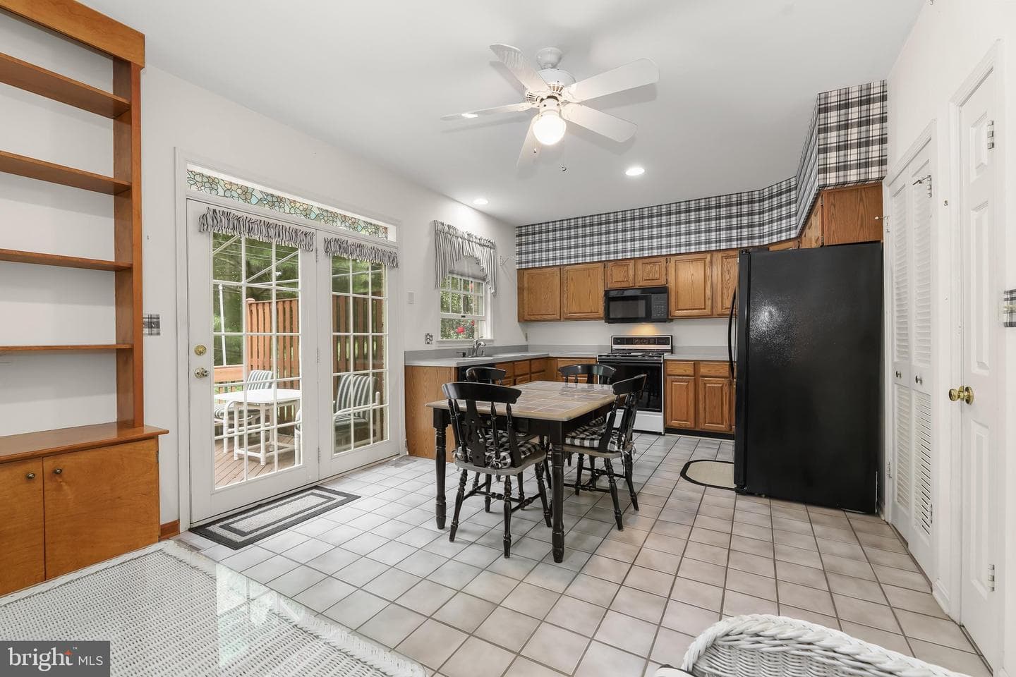 16 Hewetson Court photo 14