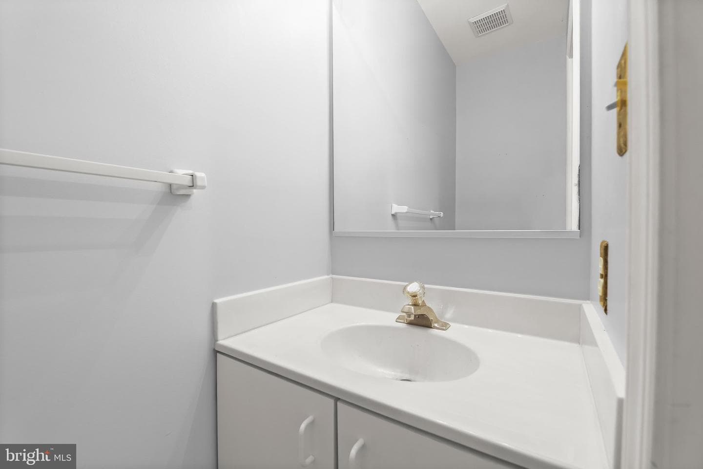 16 Hewetson Court photo 40