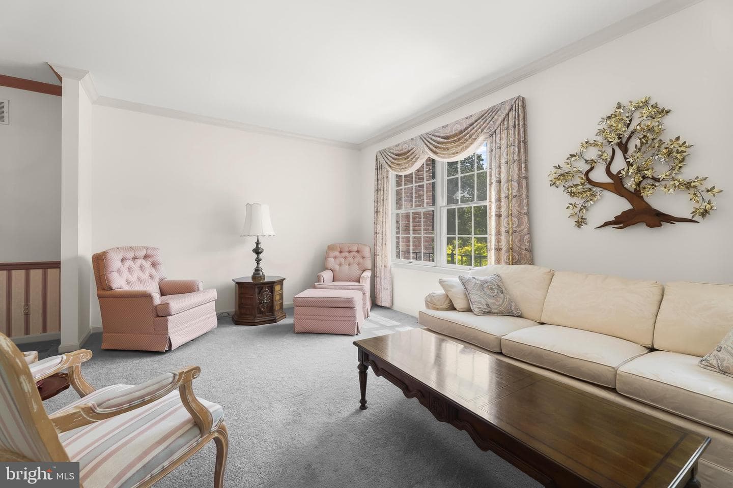 16 Hewetson Court photo 5