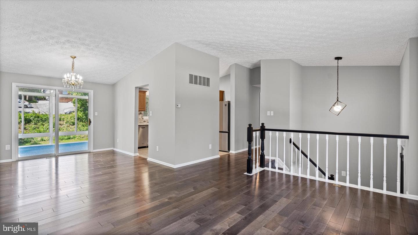 3709 Redberry photo 10
