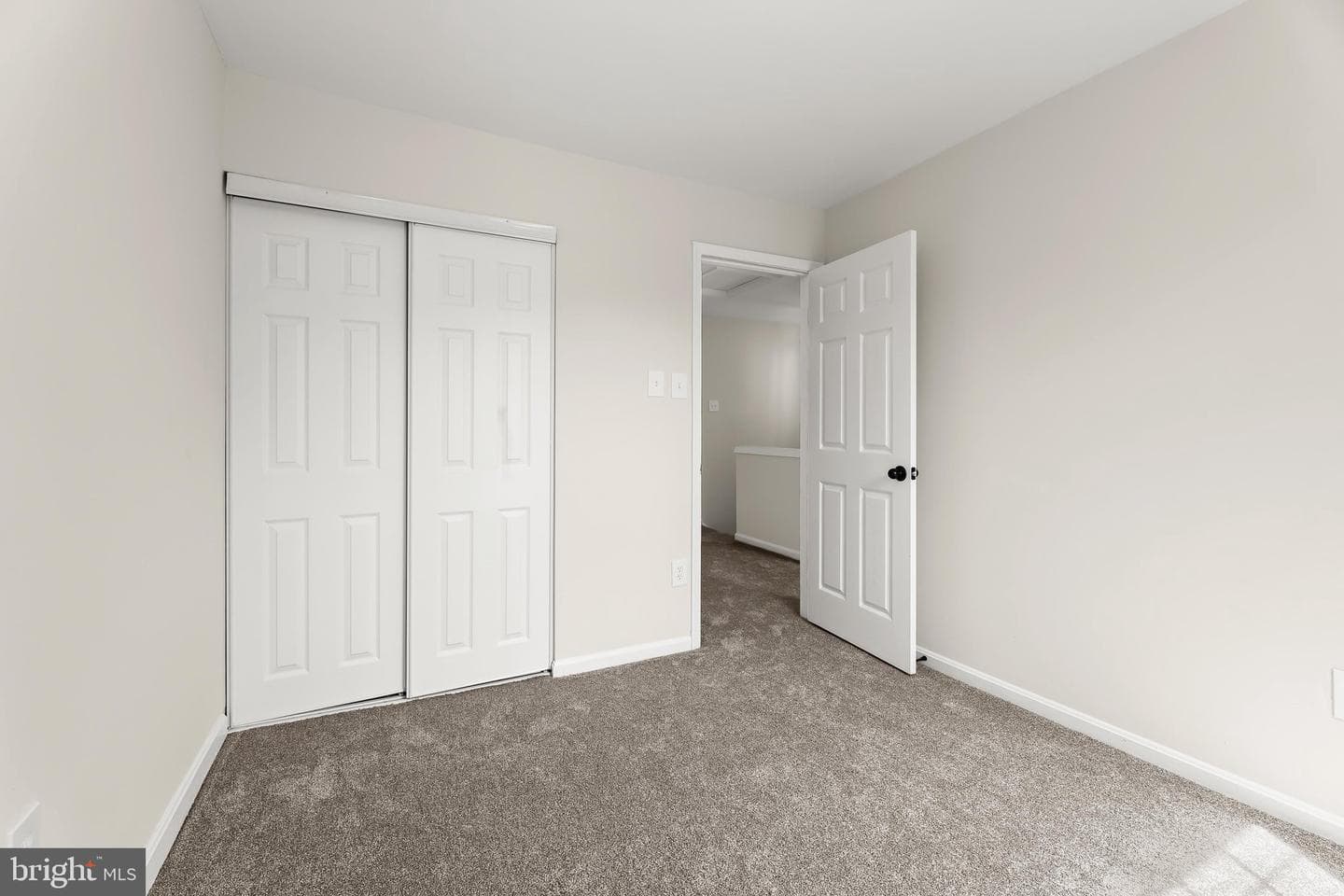18 Hiddencreek Court photo 30