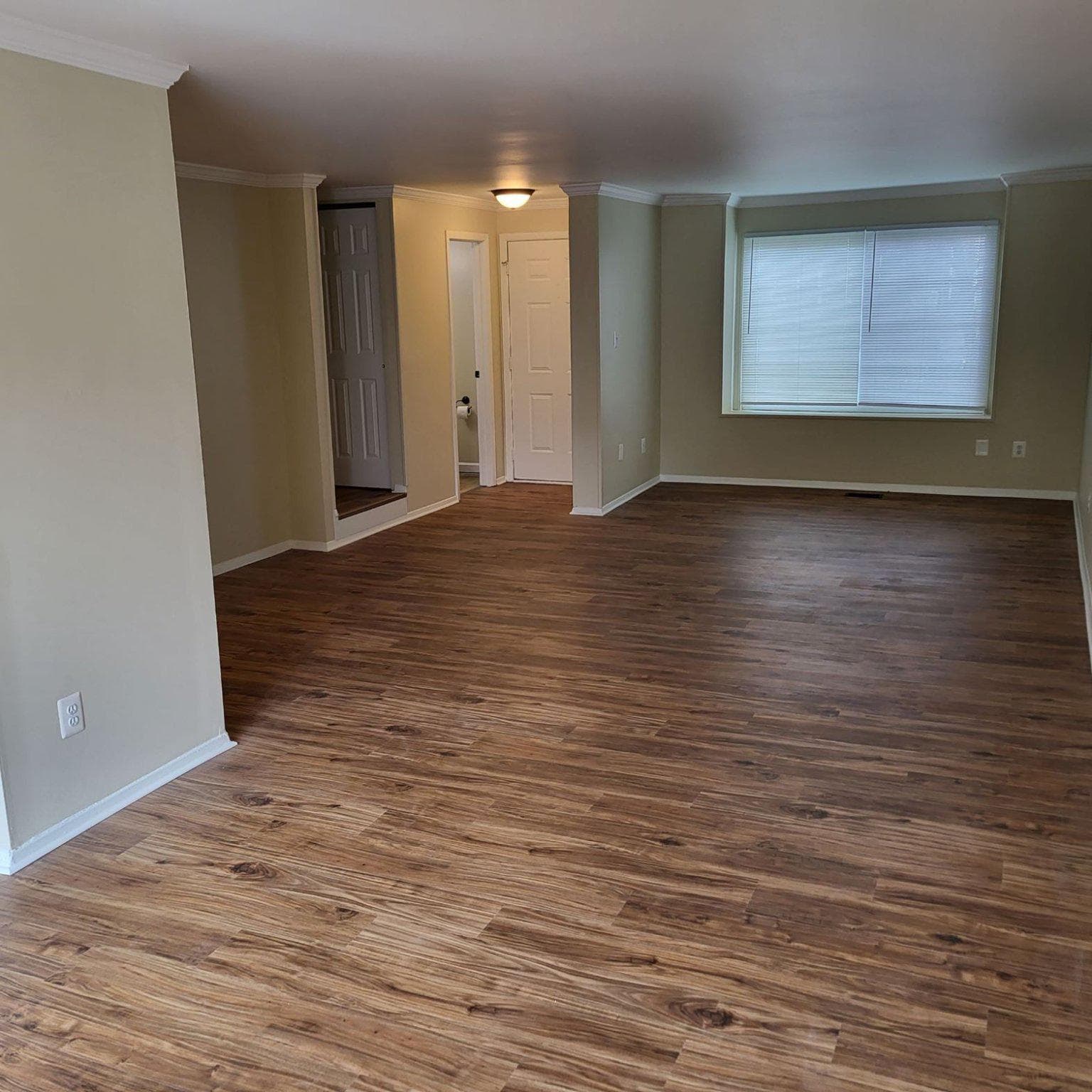 8 Perryfalls Place photo 2