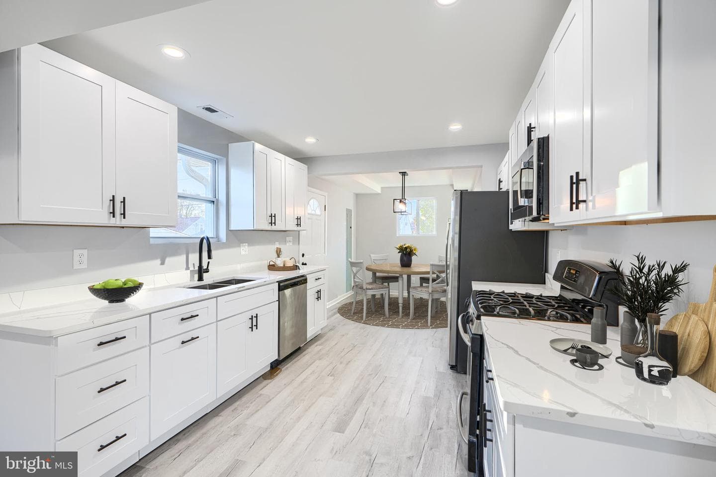 9 Avenal Road photo 6