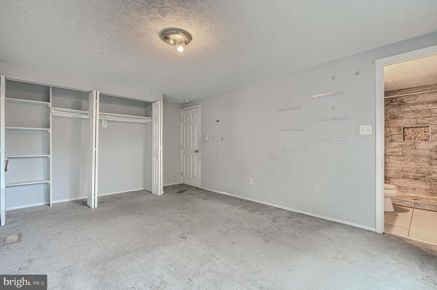 22 Heathrow Manor Court photo 26