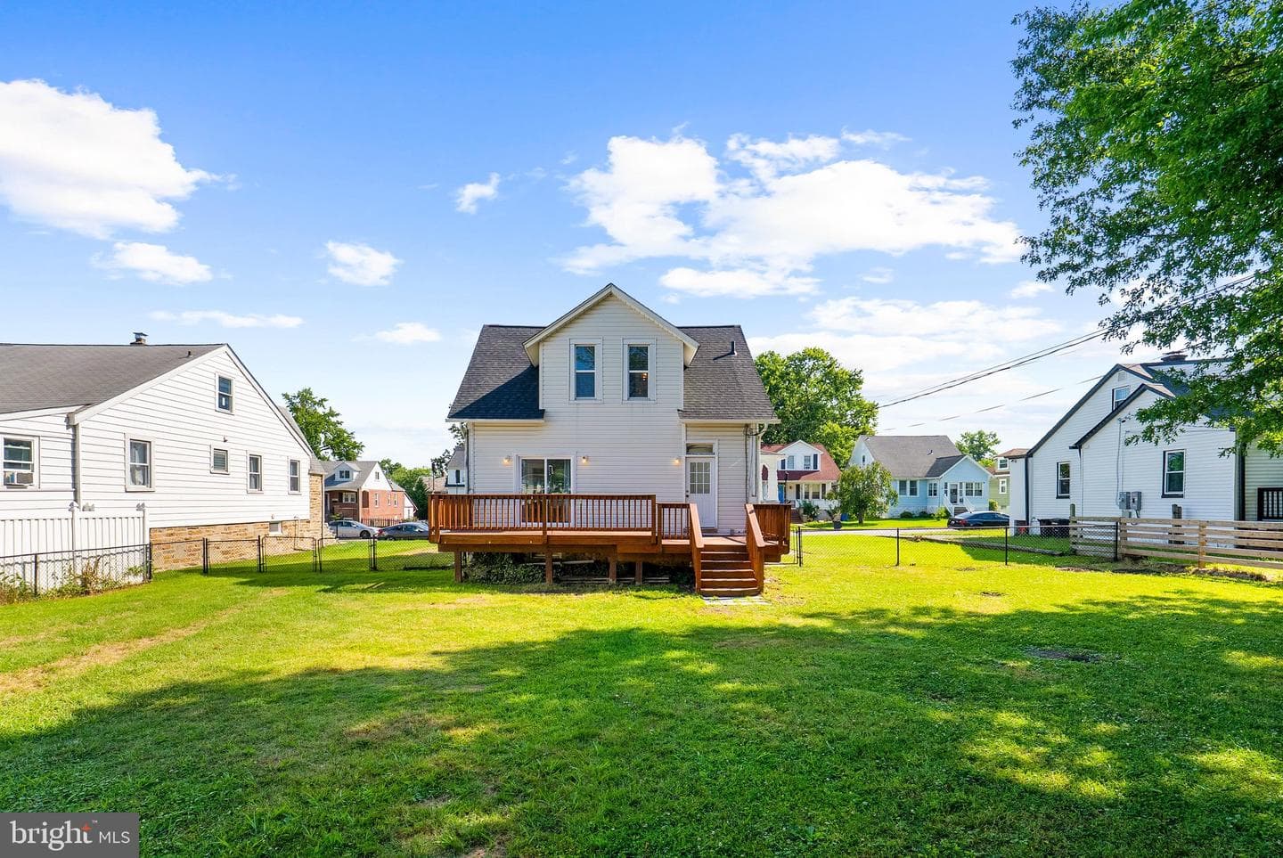 2621 Hillcrest photo 20