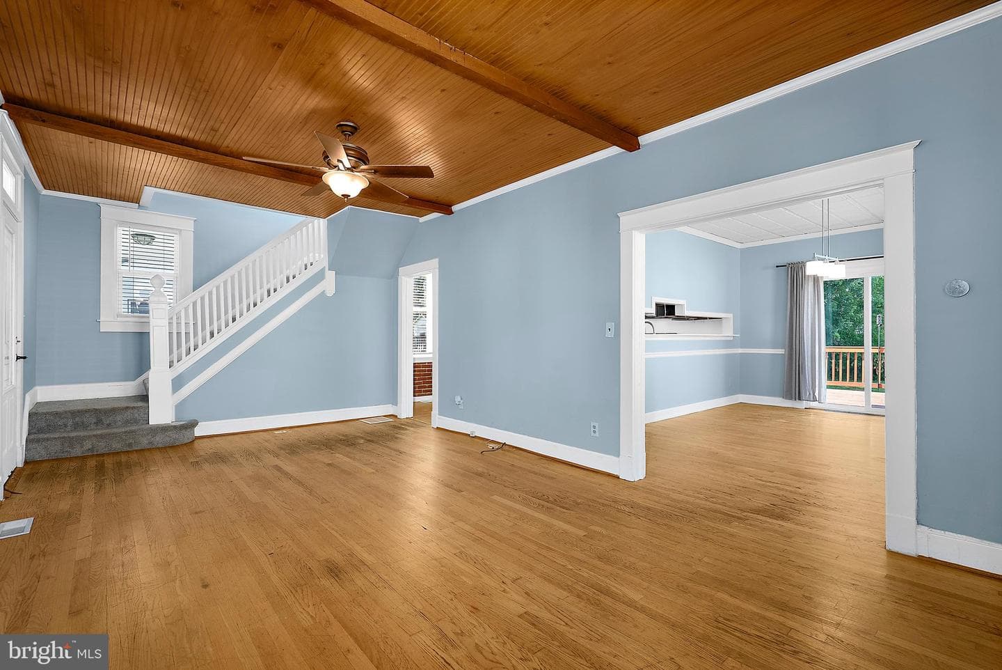 2621 Hillcrest photo 7