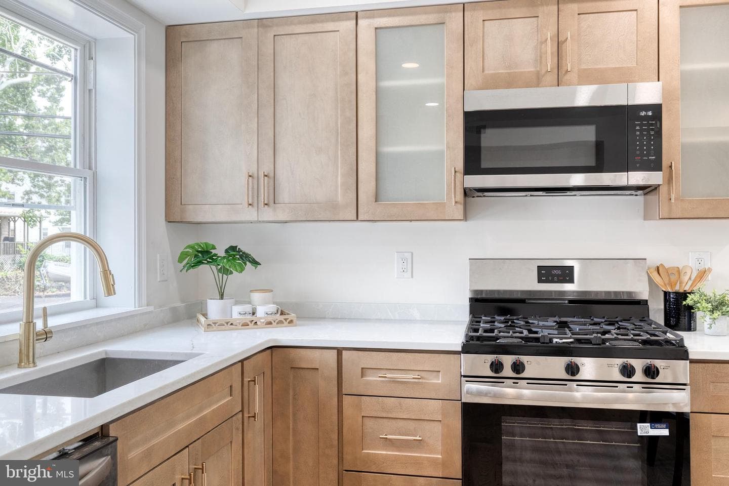 6854 Dunbar Road photo 17