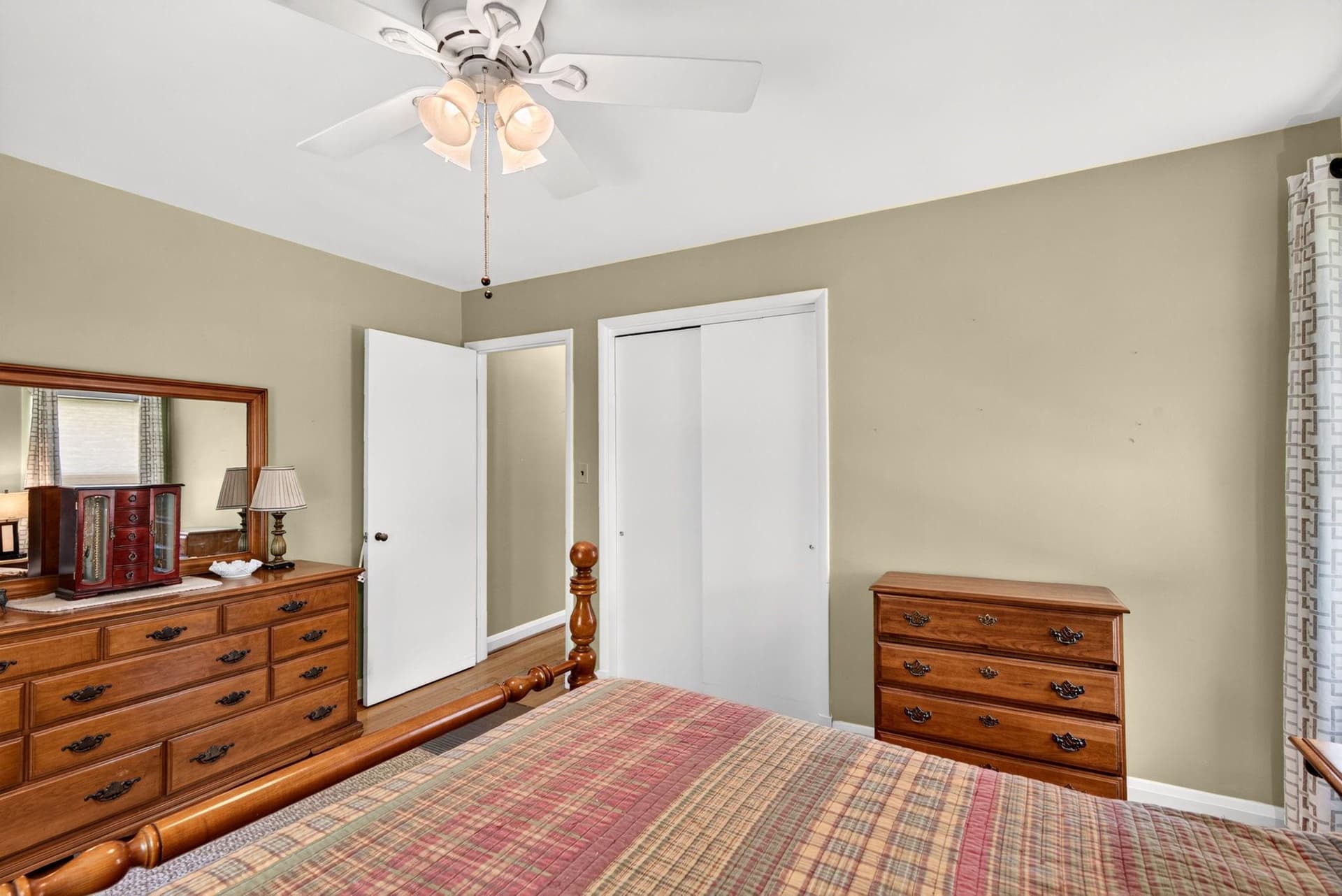 1504 Edmondson Avenue photo 14