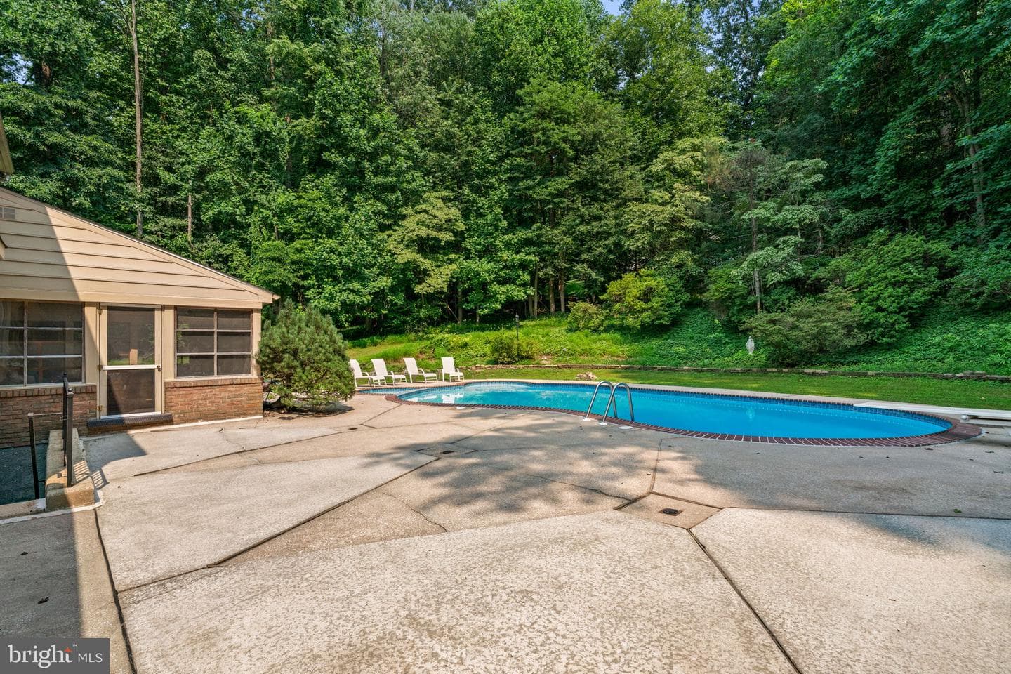 300 Stonehurst Road photo 49