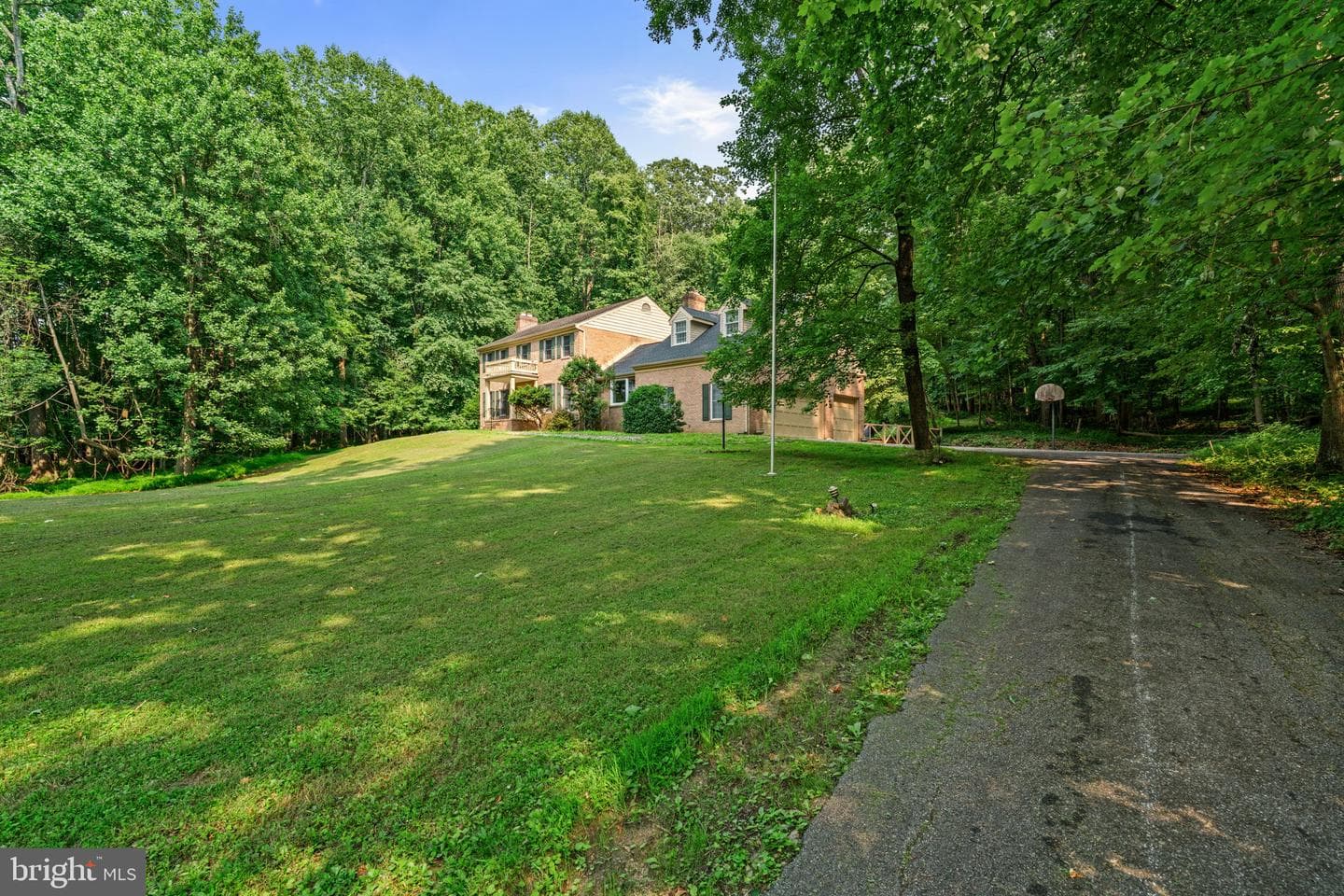 300 Stonehurst Road photo 65