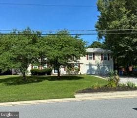 8 Sunnyking Drive photo 3