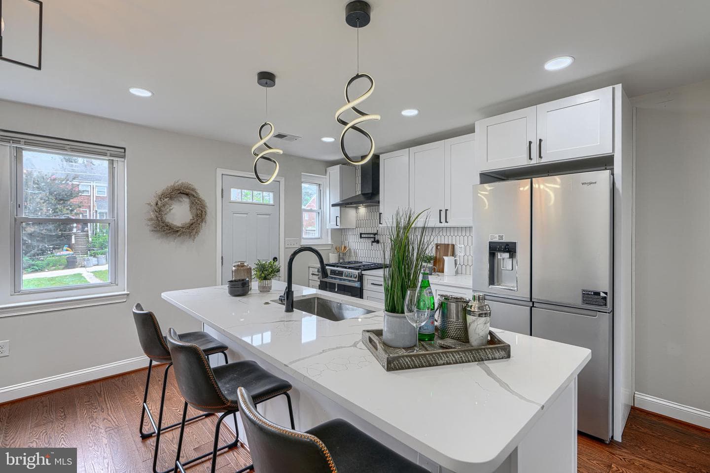 260 Ridge Avenue photo 13