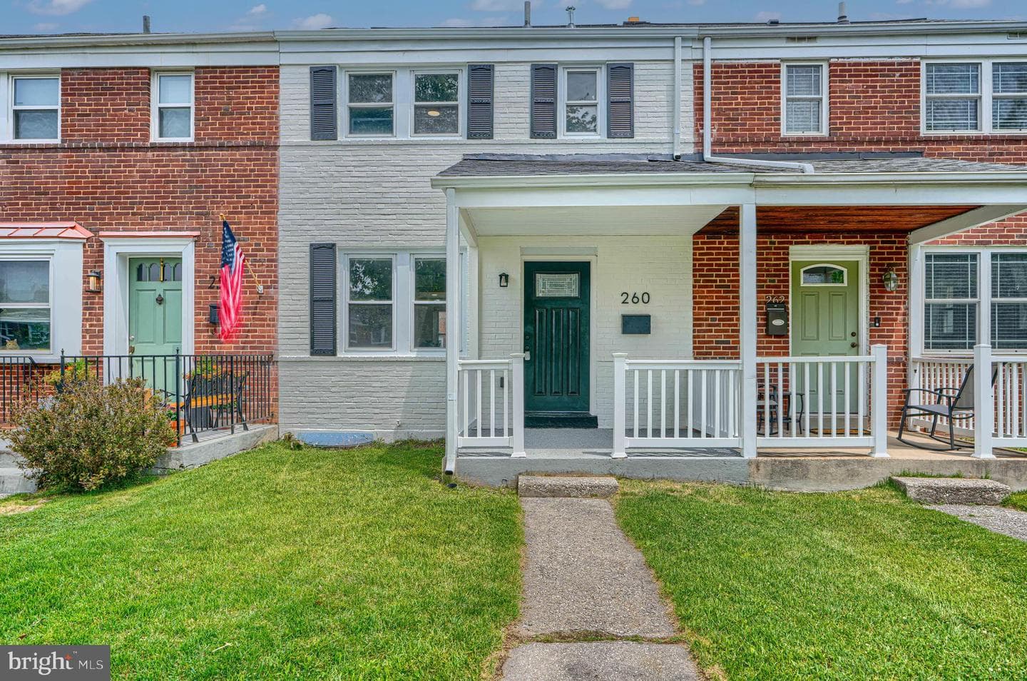 260 Ridge Avenue photo 3