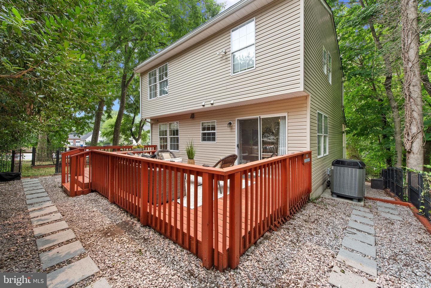1 Overhill Road photo 33