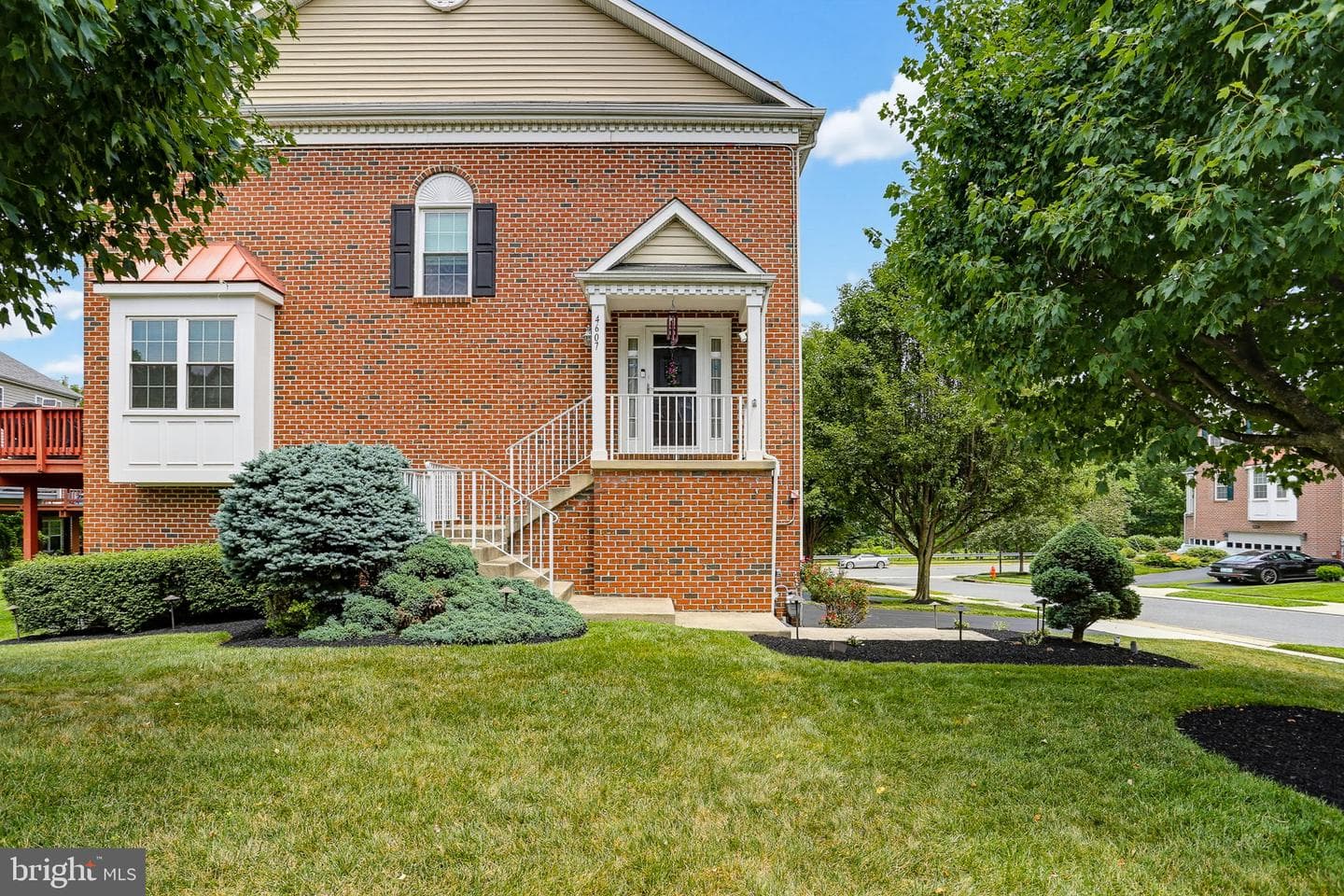 4607 Ashforth Way photo 3