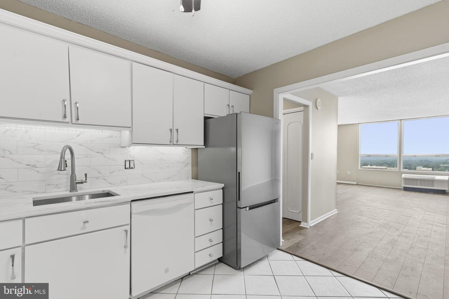 205 E Joppa Road #2606 photo 11