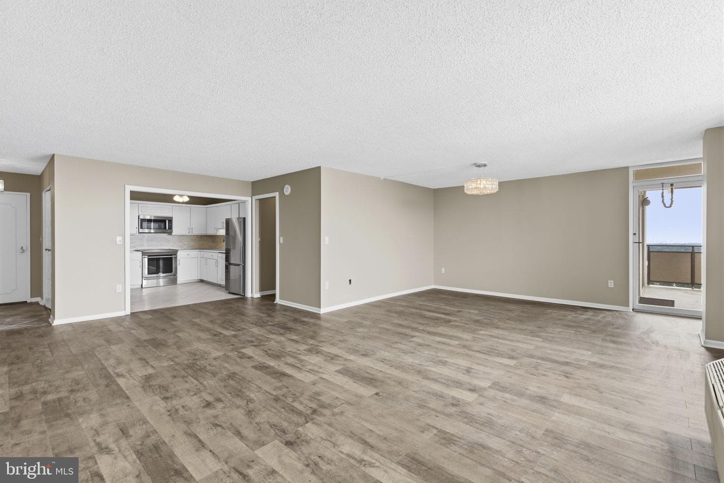 205 E Joppa Road #2606 photo 8