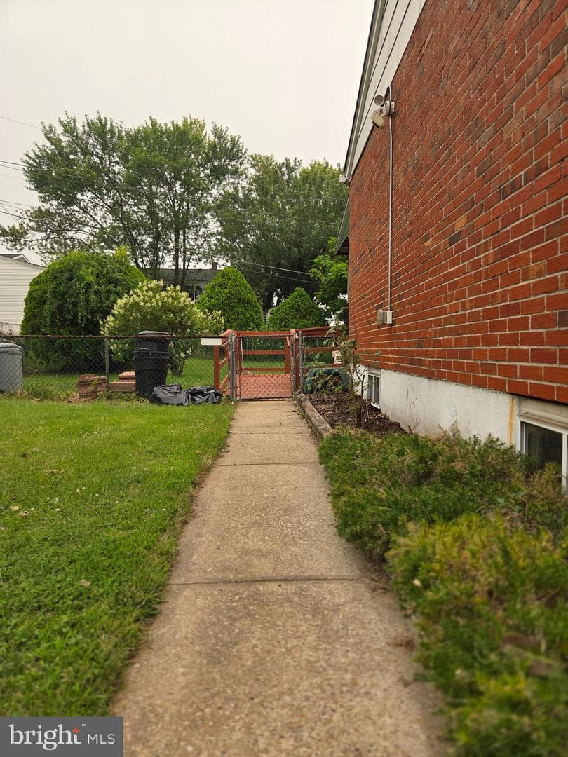 2307 Holyoke Road photo 5