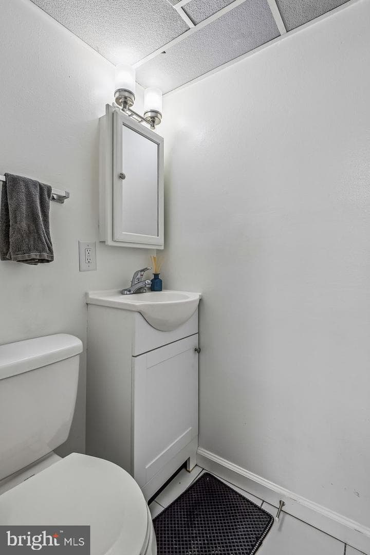 2757 Yarnall Road photo 10