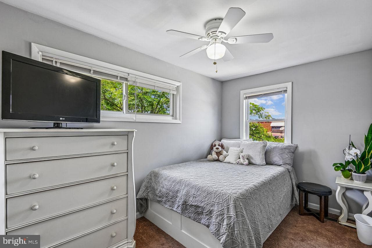 2757 Yarnall Road photo 17