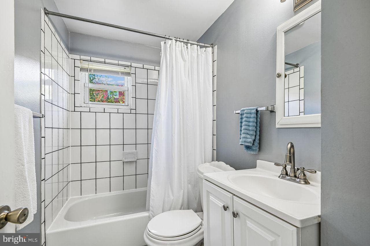 2757 Yarnall Road photo 18