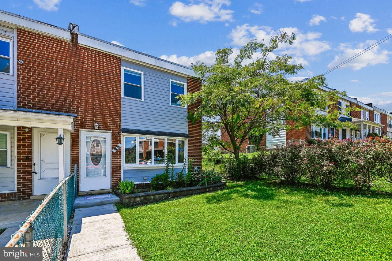 2757 Yarnall Road photo 2