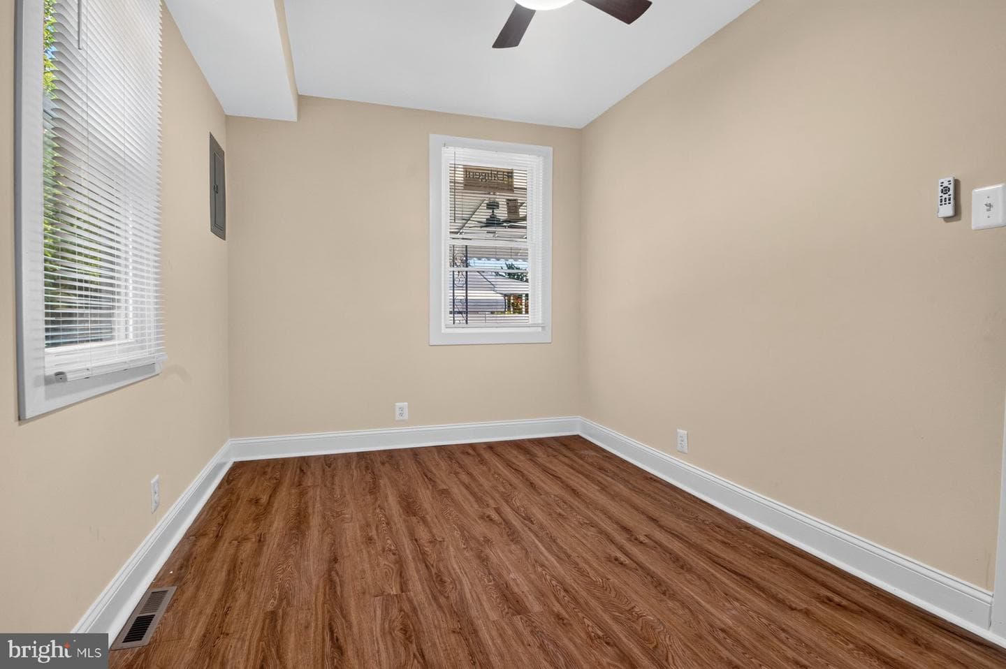 3439 Court Way photo 13