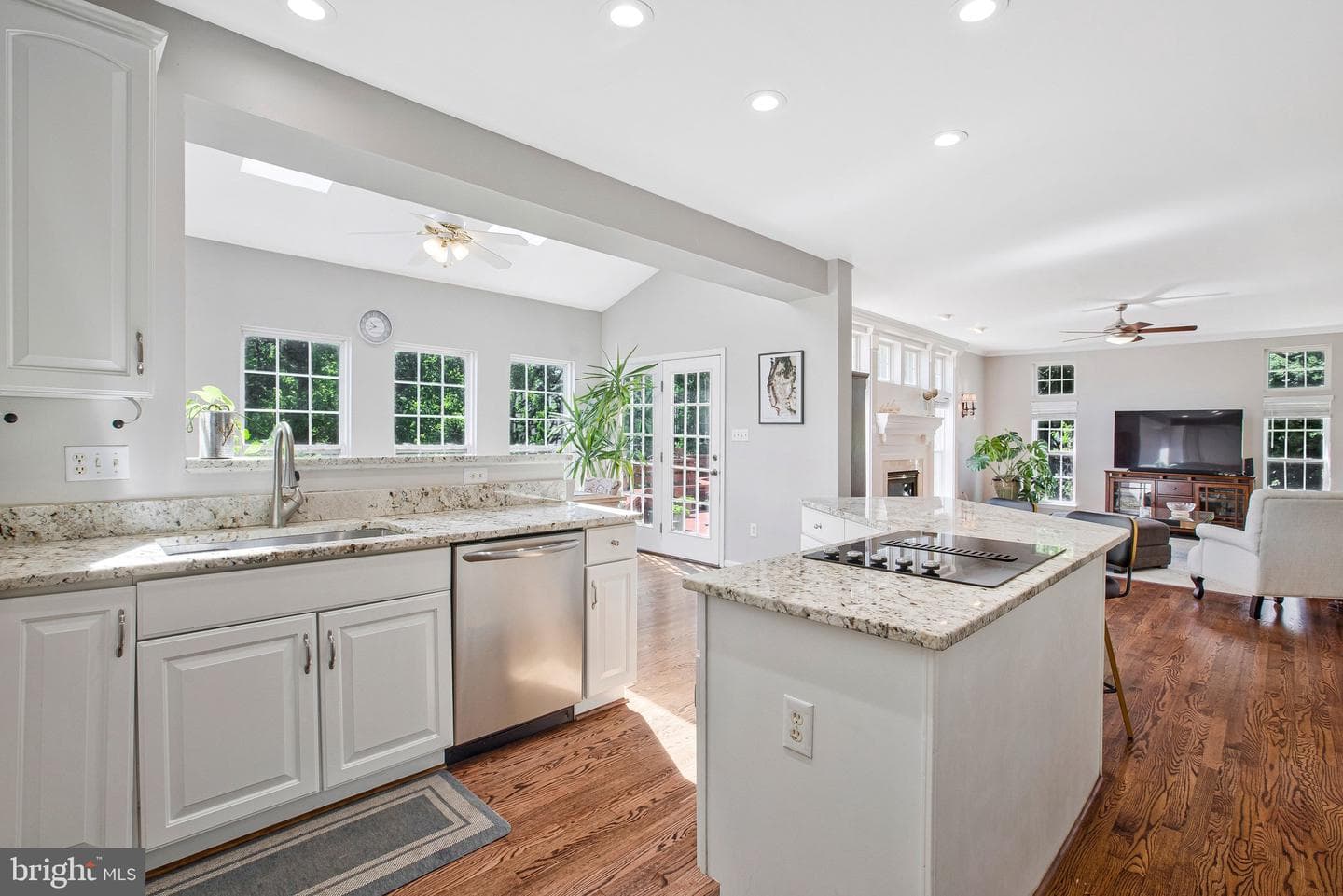 13215 Falls Road photo 6