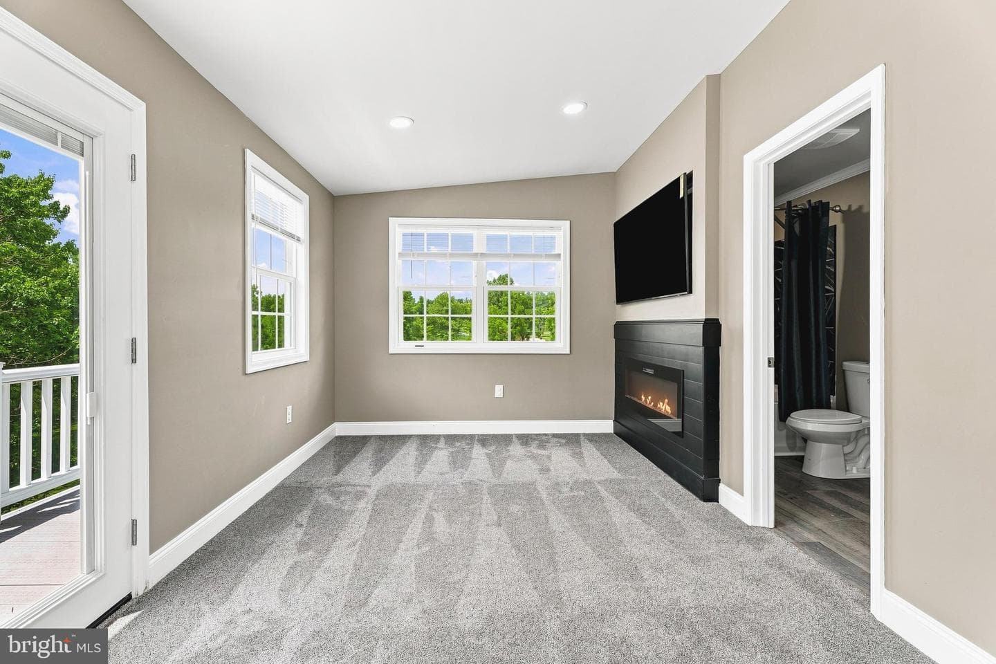 12424 Falls Road photo 32