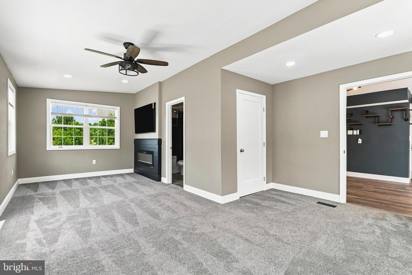 12424 Falls Road photo 33