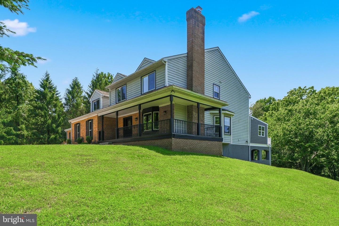 12424 Falls Road photo 9
