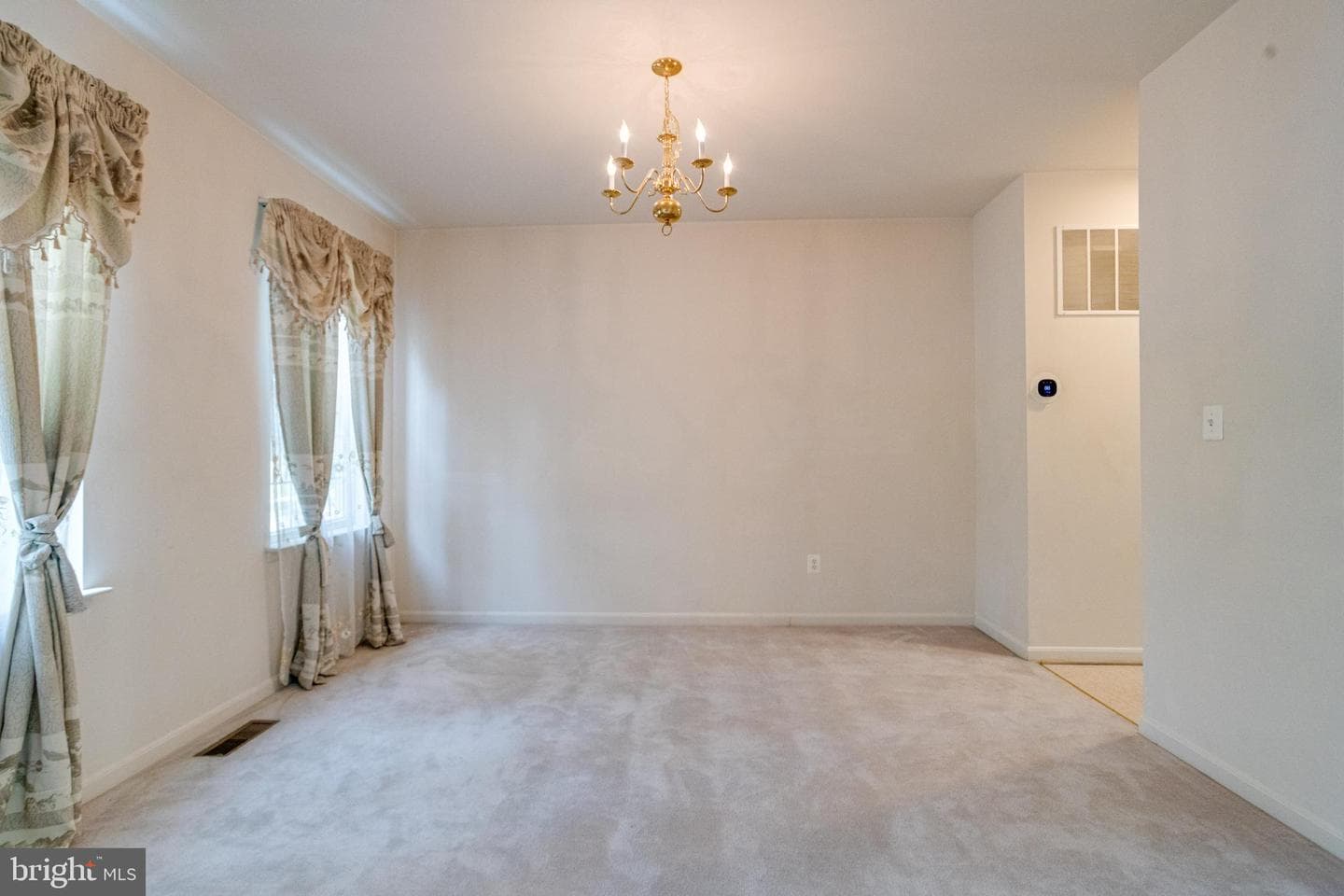 221 Seamaster Road photo 10
