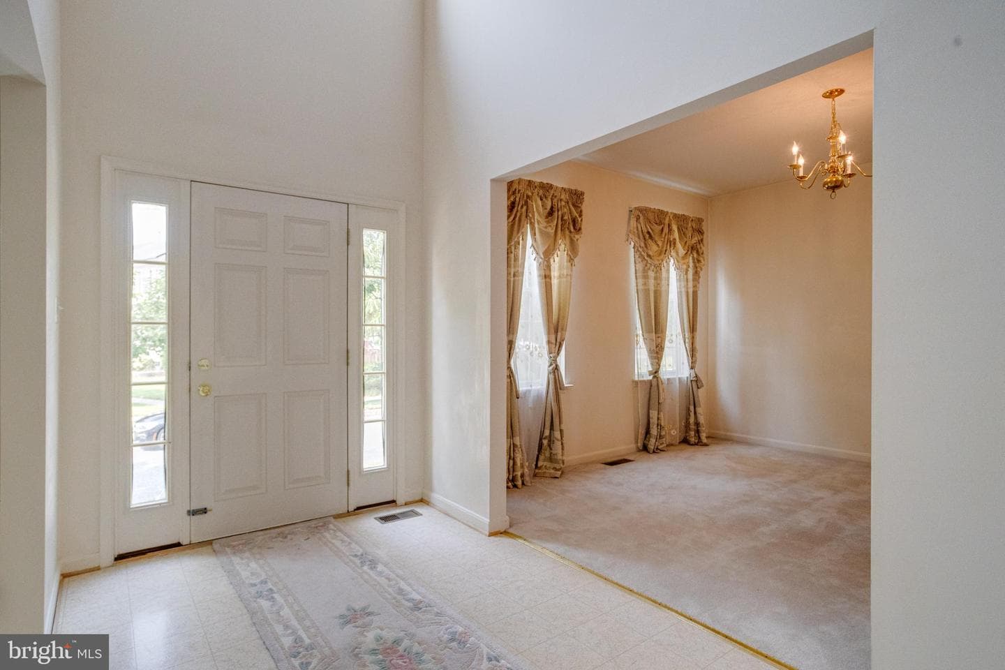 221 Seamaster Road photo 4